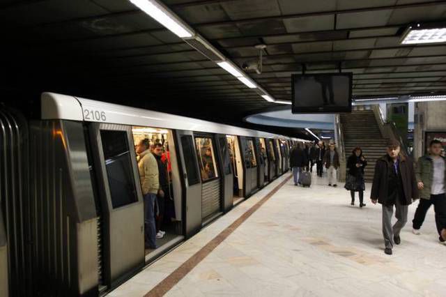 Ce trebuie să facem pentru a fi în siguranță la metrou. Foto simbol: zf.ro