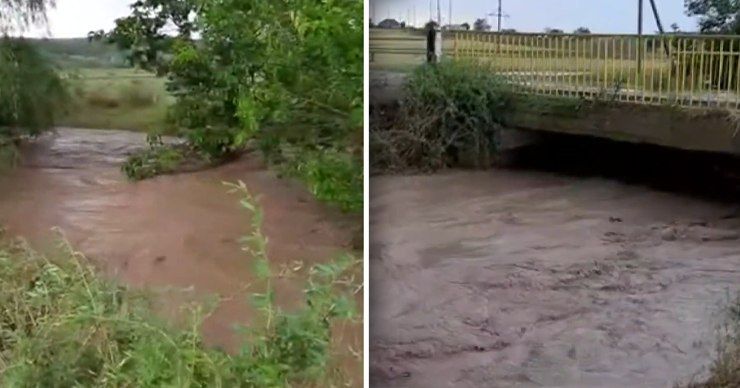 Потоки воды затопили дороги и территории жилых домов на окраине города Вулканешты. Фото: Point.md.