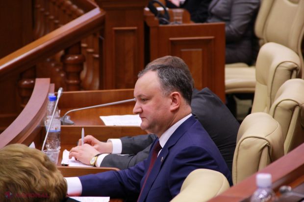 Liderul socialiștilor Igor Dodon s-a întâlnit, în această dimineață, la Moscova, cu controversatul om de afaceri Renato Usatîi.
