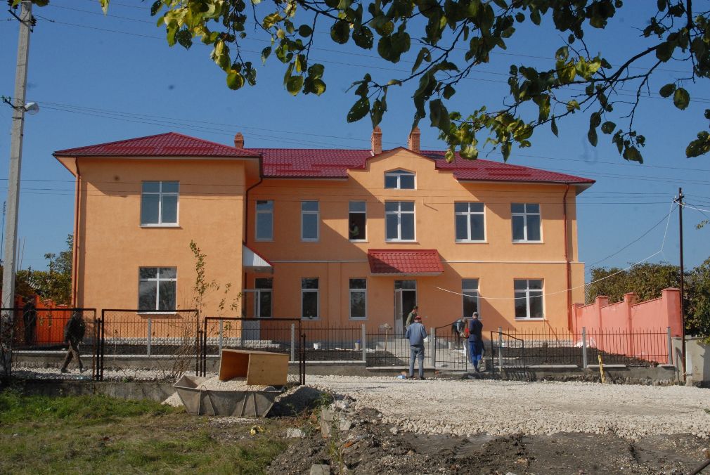 La Cruzești au votat 14 persoane. Ce au făcut restul oamenilor. Foto: Chisinau.md