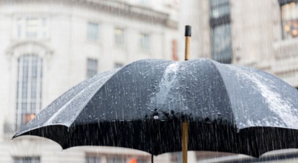 Vreme închisă și precipitații. Prognoza meteo pentru weekend