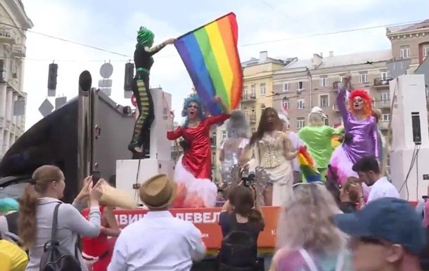 17 июня в центре Киева состоялся Марш равенства, организованный ЛГБТ-сообществом.