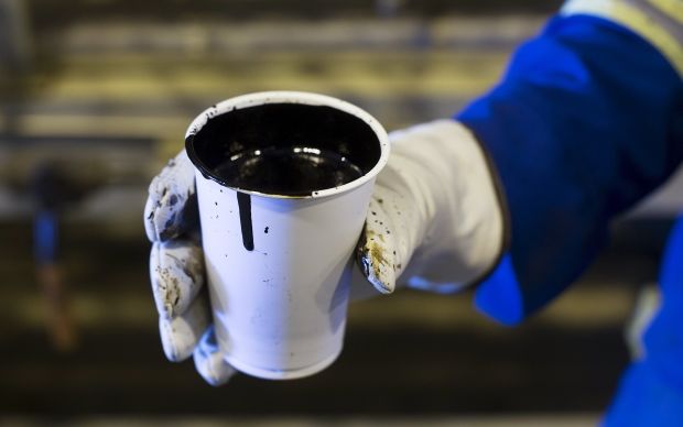 По данным ЦДУ ТЭК, добыча нефти в РФ в 2015 году выросла на 1,4%.