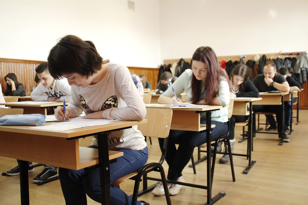 Liderul Partidului Socialiștilor promite că va scoate examenul de Bacalaureat, dacă va ajunge în fotoliul de șef al statului.