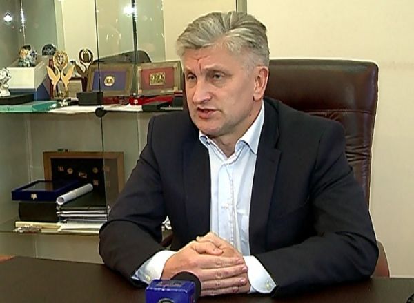 Николай Журавский был депутатом ЛДПМ в двух предыдущих созывах парламента.