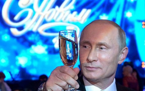 Журналисты Дальнего Востока предлагают присвоить Путину звание Героя России.