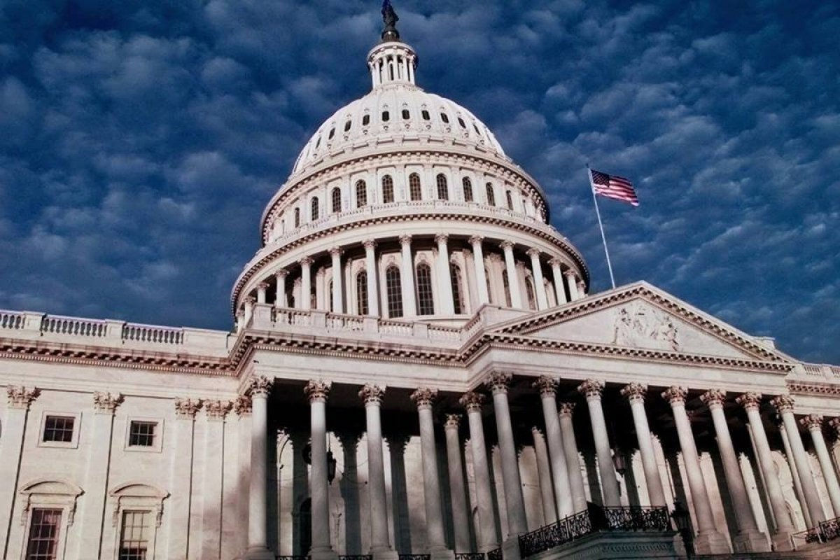 Senatorii democrați intenționează să blocheze noile tarife americane împotriva țărilor europene.