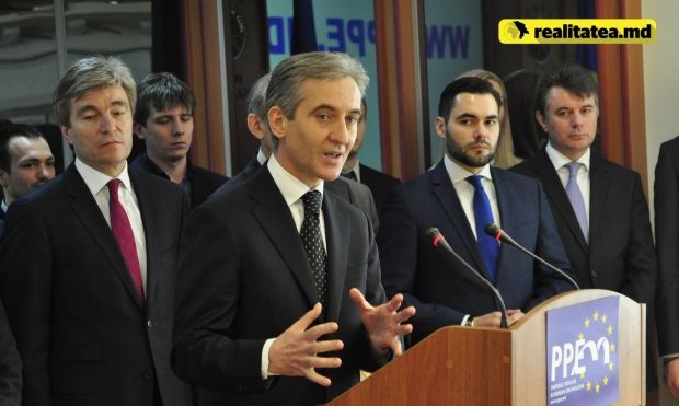 Actualul cabinet de miniştri ales de PLDM, PDM şi PCRM, va avea "o viaţă scrută". Foto: realitatea.md