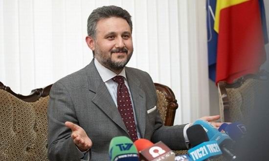 Лэзуркэ сказал, что не знает, когда руководство Румынии примет решение о выделении кредита Молдове.