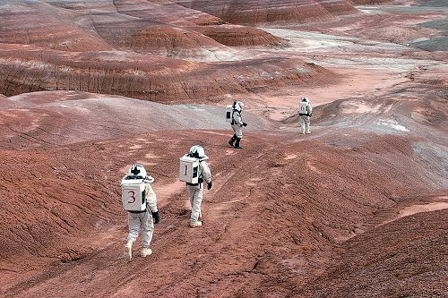 Mars One - частный проект, запущенный голландцем Басом Лансдорпом, который уже в 2024 году планирует отправить первую группу поселенцев на Марс.