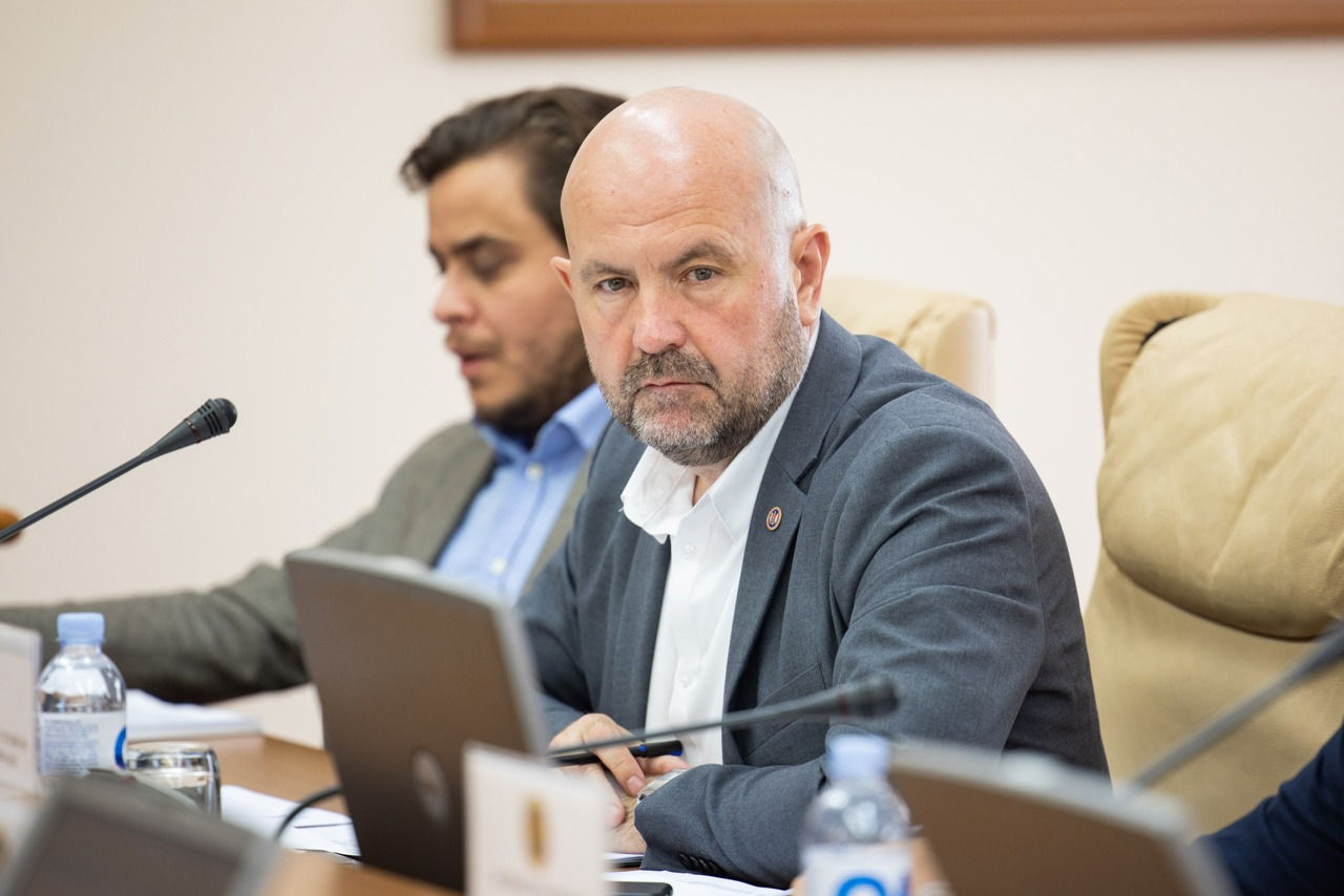 Боля: Упростим подачу досье на получение помощи фермерам, пострадавшим от кризисов.