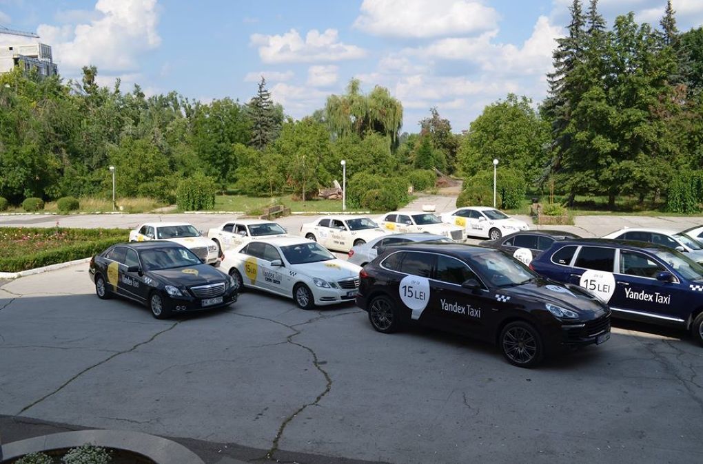 Stickerele de pe  Yandex Taxi, dezlipite. Cum comentează neregulile depistate de ANTA