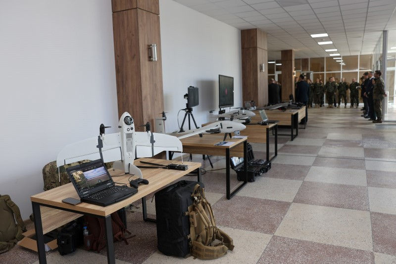Ministerul Apărării a primit cadou din Germania un lot de drone „Quantum Systems”.