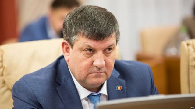 Киринчук отстранен от должности.