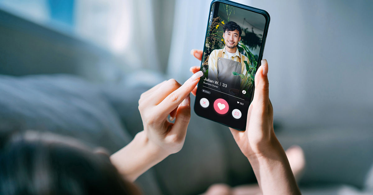 В Японии одиноким людям начали платить за установку приложений для знакомств.