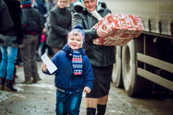Camionul de Crăciun vine în Moldova, datorită unei înfrățiri