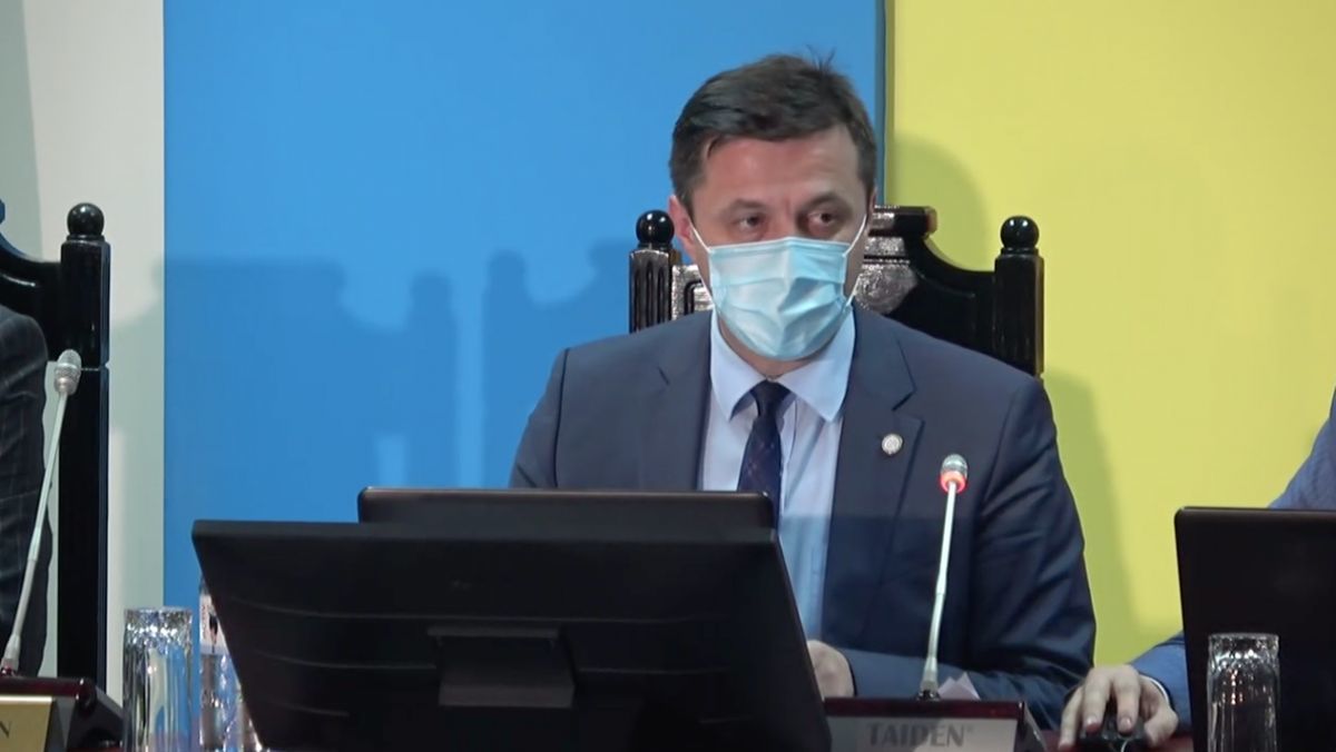 Глава ЦИК Дорин Чимил. 