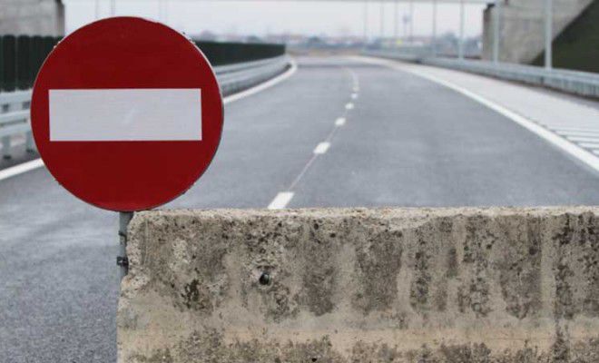 Şoferii sunt rugaţi să evite astăzi circulaţia pe o stradă din Capitală.  Foto: fanatik.ro