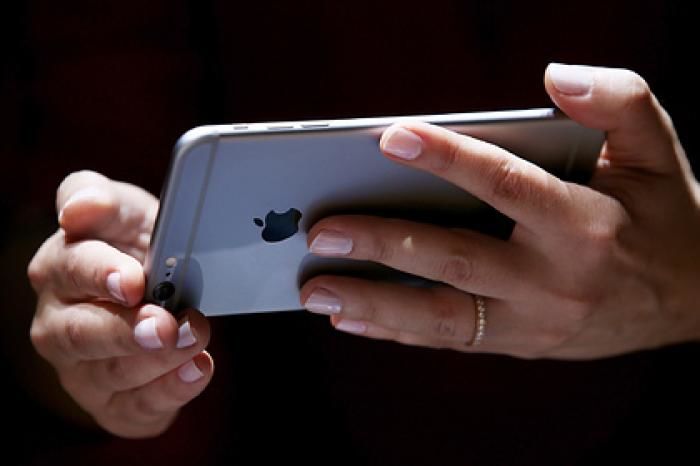 Apple заплатит $113 миллионов по делу о намеренном замедлении смартфонов.