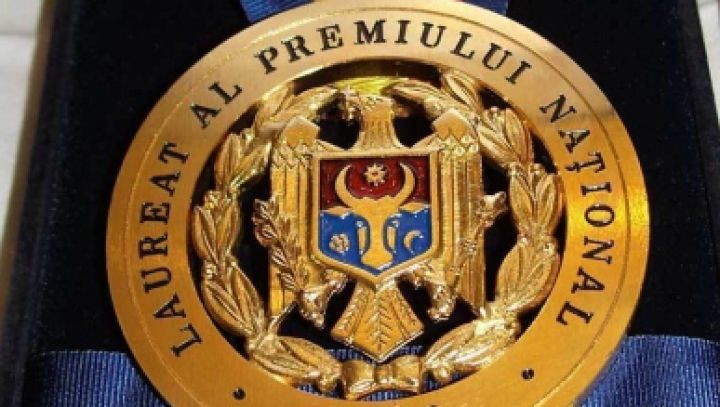 Membrii Comisiei pentru decernarea Premiului Național: Doi, revocați