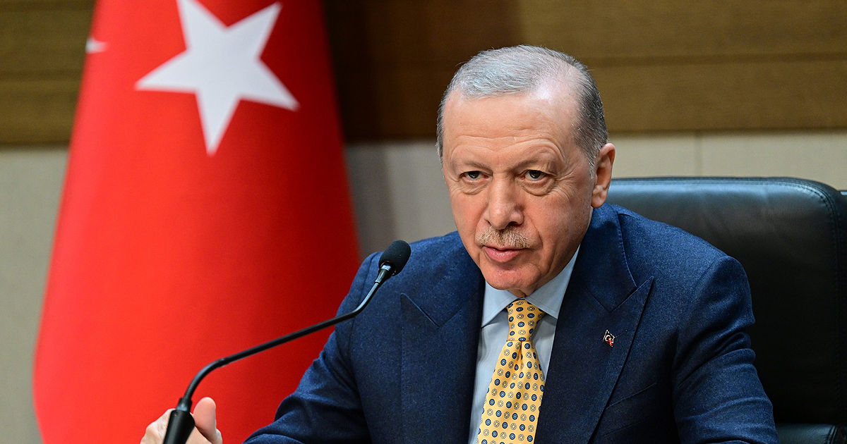Erdogan a postat un vers dintr-o poezie pe noua rețea socială turcească Next Social.