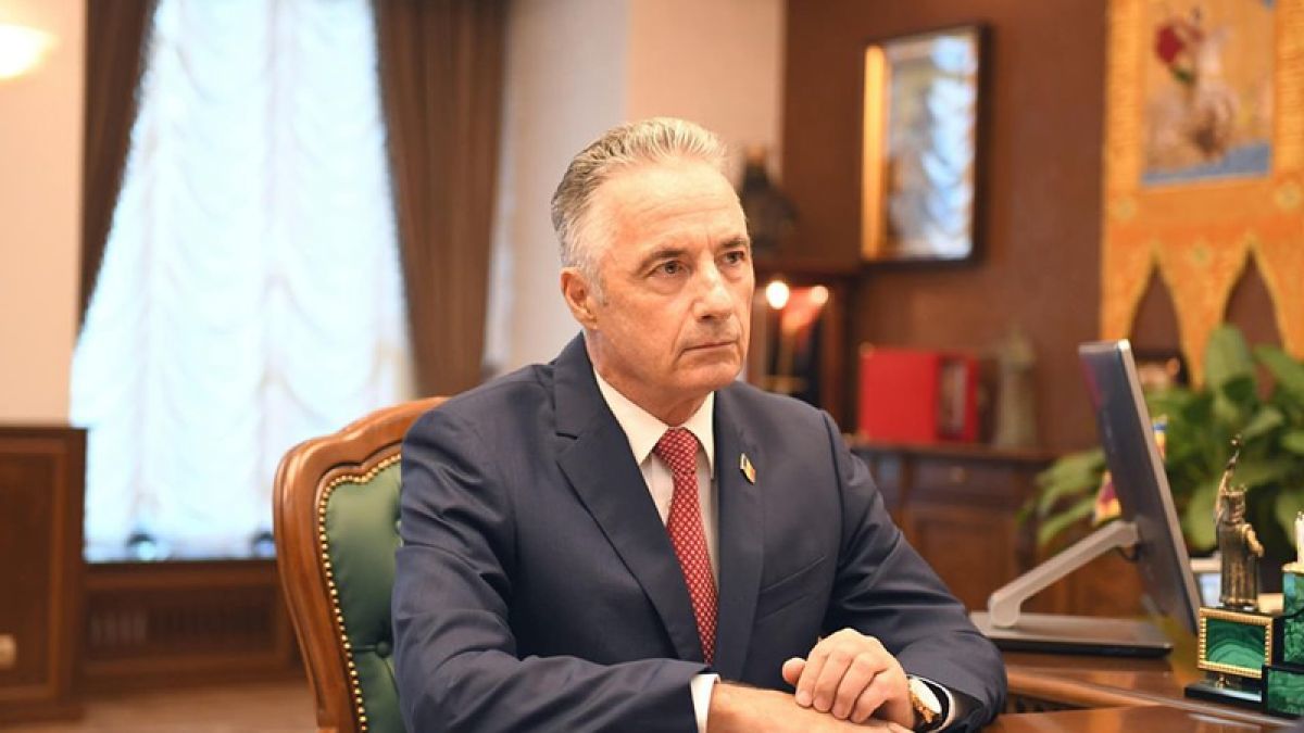 Министр обороны сообщил, какие требования протестующих будут выполнены.