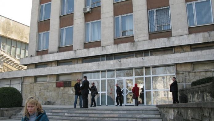 Судья не пускает журналистов на судебный процесс в отношении россиянина. Фото: protv.md