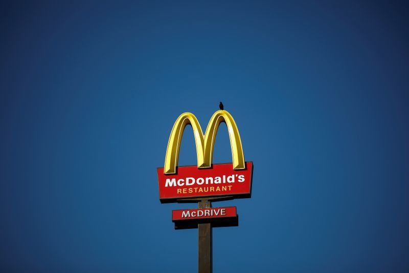 McDonald’s предъявили иск на $10 млрд по обвинению в расовой дискриминации.