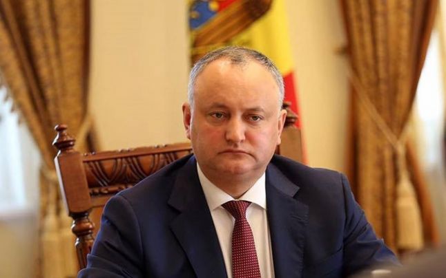 Dodon vrea să ofere cetăţenie arhiepiscopului de Tiraspol şi Dubăsari