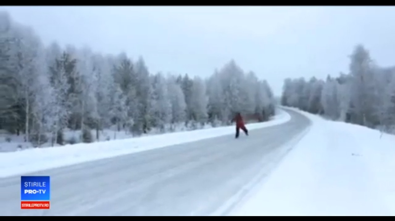 Cum atrage un finlandez atenția autorităților că trebuie să curețe zăpada de pe drum.