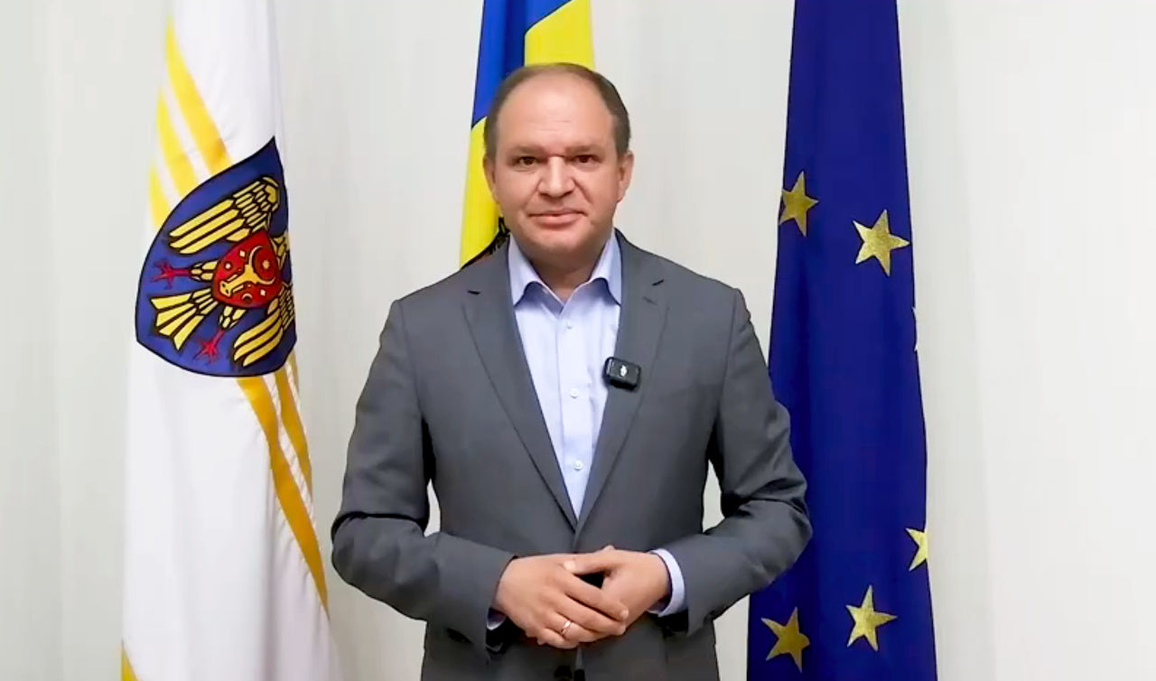 Ион Чебан отказался от мандата депутата и остается мэром Кишинева.