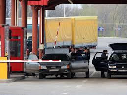 Precizăm că, în urma descinderilor de la postul vamal Leuşeni, care au avut loc la sfârșitul lunii octombrie, 28 de vameşi şi poliţişti de frontieră au fost puși sub învinuire.