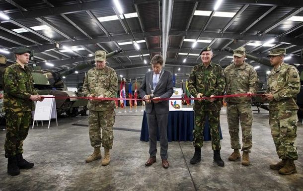 США разместили танки в Нидерландах.