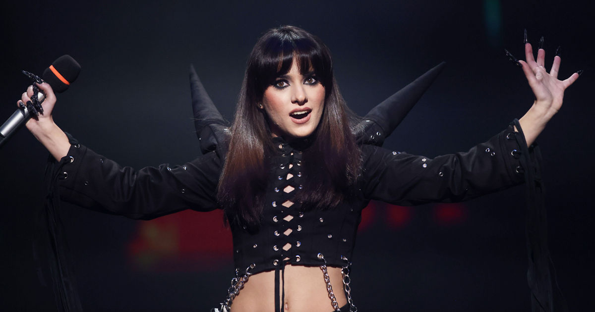 Александра Кэпитэнеску с песней "Choke Me" представит Румынию на "Евровидении 2026".