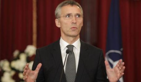 Йенс Столтенберг убежден, что необходимо усилить присутствие НАТО в странах Балтии.