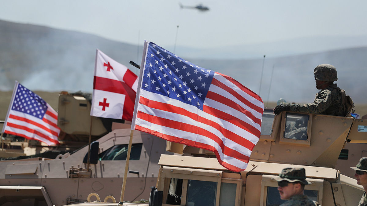 США отложили совместные военные учения с Грузией на фоне ухудшения отношений.