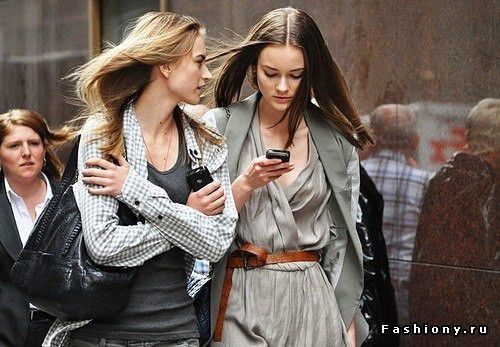 Каждый третий доброволец, оставшийся без телефона, начал активно ерзать и чесаться.