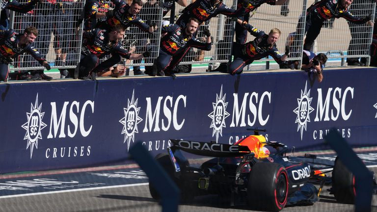 Red Bull a primit o amendă considerabilă pentru încercarea de a strica startul pilotului McLaren.