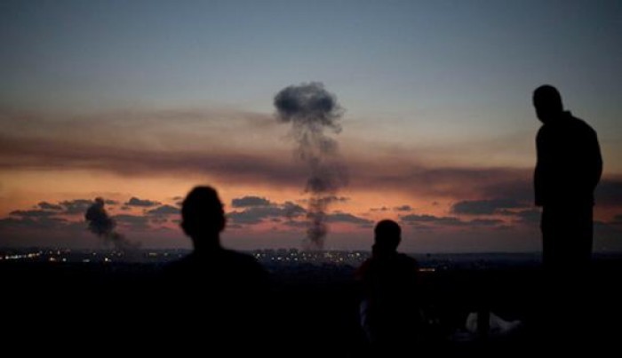 Egiptul, la rândul său, a anunţat că invită delegaţii ale israelienilor şi palestinienilor la negocieri.