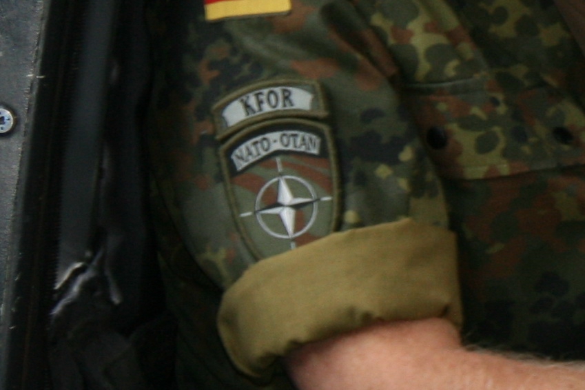 Ранее министр обороны Маринуца давал депутатам гарантии, что операция проводится исключительно в рамках ООН