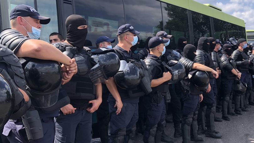 Протестующим фермерам перекрыли дорогу на Кишинев.