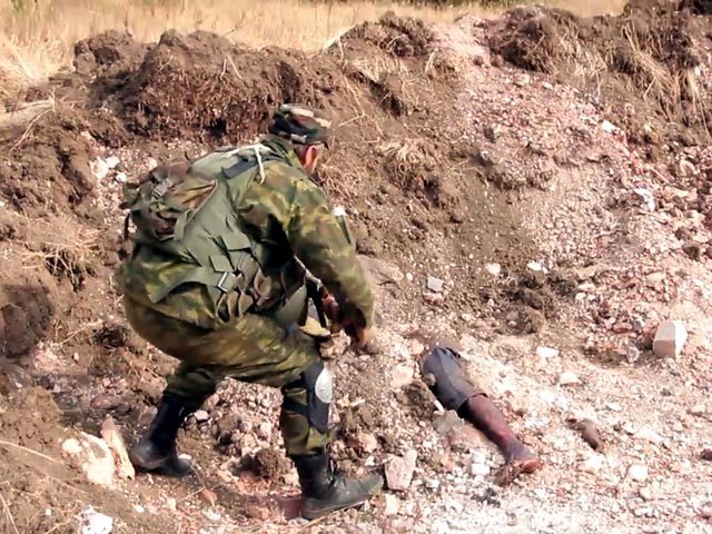 30 сентября член миссии ОБСЕ Эйнарс Граудиньш рассказал, что в массовом захоронении под Донецком найдено 400 тел.