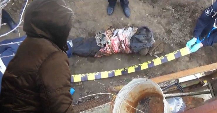 В Криулянах мать и сын убили мужчину и закопали его тело во дворе дома. Фото: Point.md