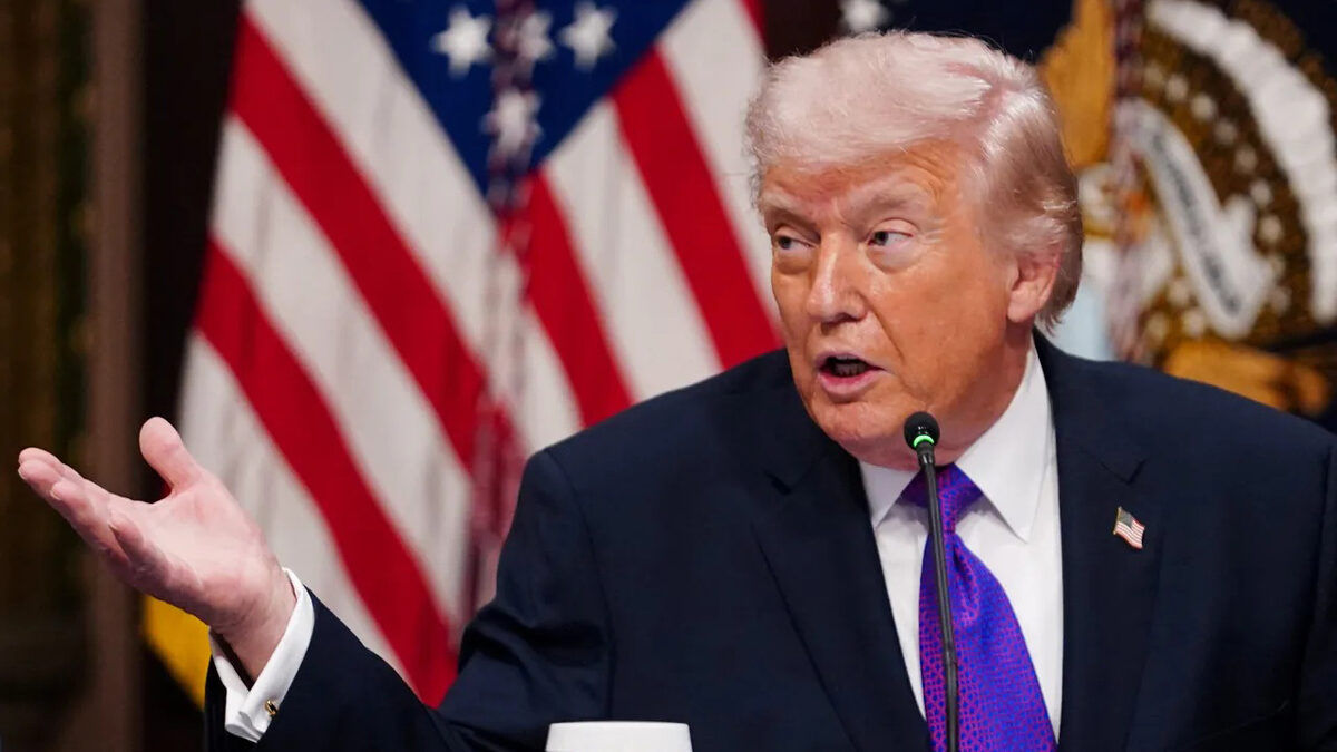 Trump le-a propus altor țări să deschidă Strâmtoarea Ormuz după retragerea SUA.