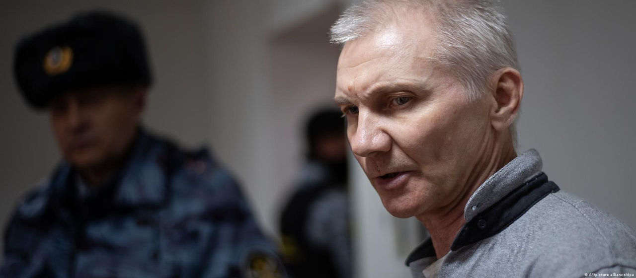 Задержанный в Минске за "дискредитацию" армии мужчина пропал.