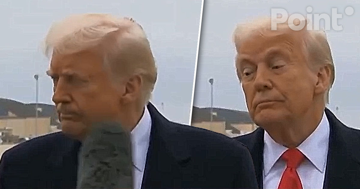 Тележурналистка ткнула Трампа микрофоном в лицо.