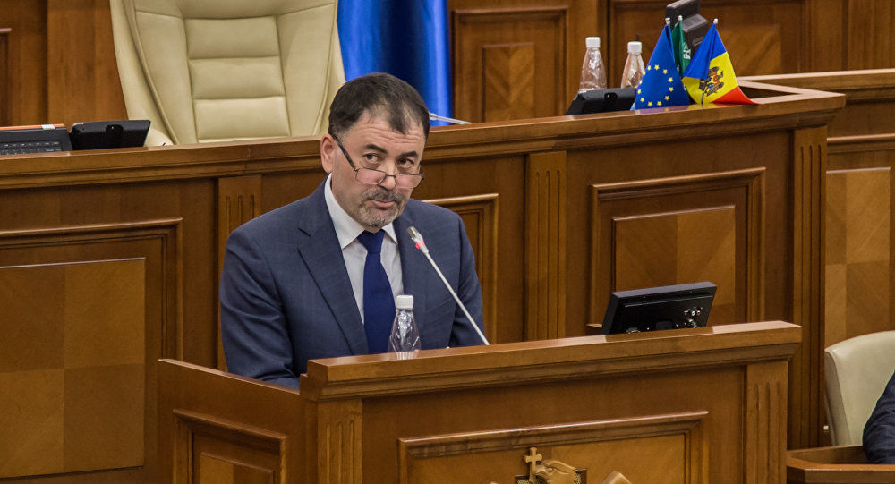 Для отставки Шалару был необходим голос минимум 51 депутата.