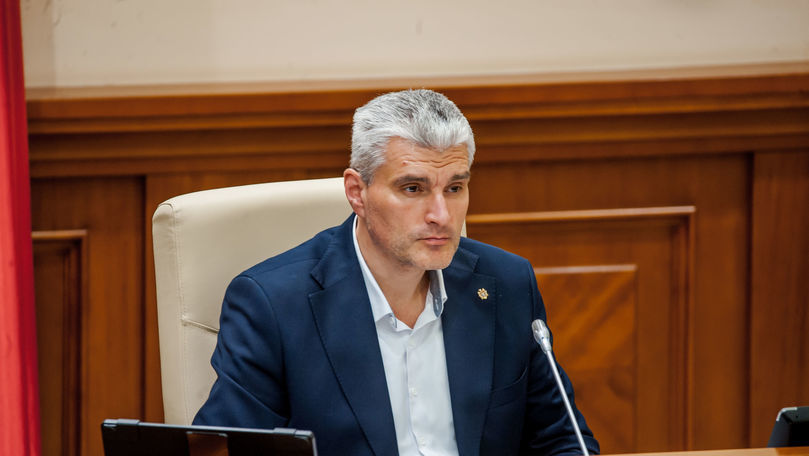 Бывший депутат Александр Слусарь.