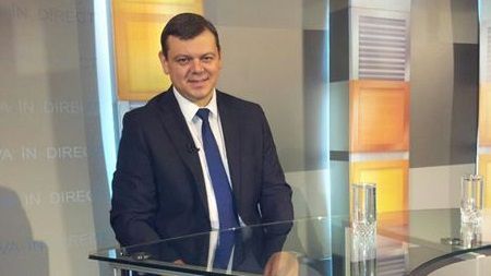 С его точки зрения,  на состоявшихся 14 июня местных выборах победили проевропейские партии.