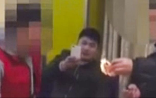 В Китае оштрафовали спорщиков за сжигание денег.